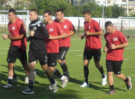 Локо (Пд) няма да вземе нито лев за Крачунов