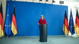 Меркел призова Тръмп в телефонен разговор САЩ и Германия да продължат отношенията си