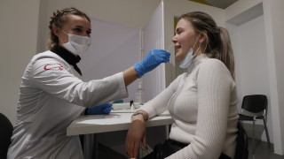 Още 1 178 души са починали от COVID 19 през изминалото денонощие