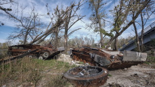 Украински военнослужещи разположени в направленията Сватово и Кремина в Луганска