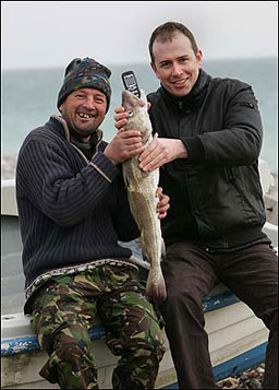 Nokia 1600 работи и след седмица в корема на риба