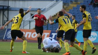 Ботев (Пловдив) подаде жалба срещу съдийството на мача със Славия