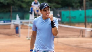 Мисля че той пристигна заяви мозъкът ми Кой