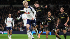 Фулъм шокира Тотнъм с два ранни удара и си тръгна с победа от Лондон