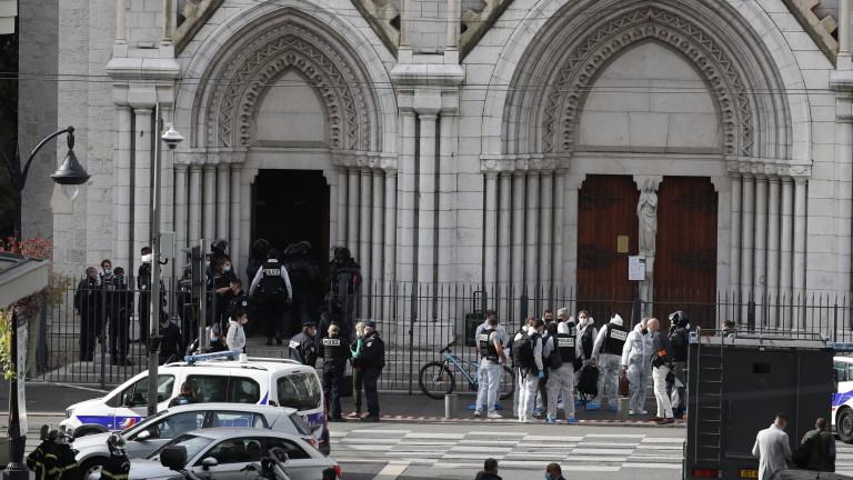 Трети мъж задържан за нападението в базиликата в Ница 