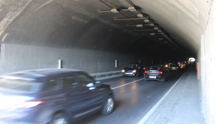 От днес се затваря за движение тръбата на тунел Мало