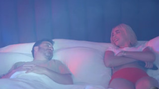 Едва ли има много хора които биха отказали Дуа Липа