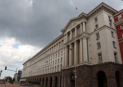 Забраняват приватизацията на агенцията за дипломатическите имоти