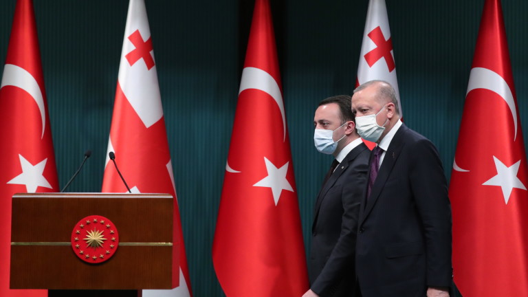 Турският президент Реджеп Тайип Ердоган предупреди Ирак, че Турция ще