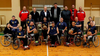 Министър Кралев: Ще закупим спортни колички на баскетболистите с увреждания