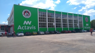 Дългогодишният председател на Обединен спортен клуб Локомотив София Владимир Аврионов