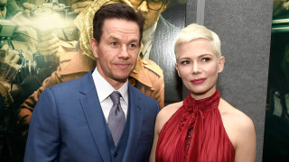 Марк Уолбърг дари скандален хонорар