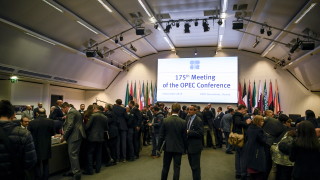 Организацията на страните износителки на петрол ОПЕК постигна споразумение за