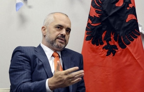 Премиерът на Албания: Гордея се с всички футболисти