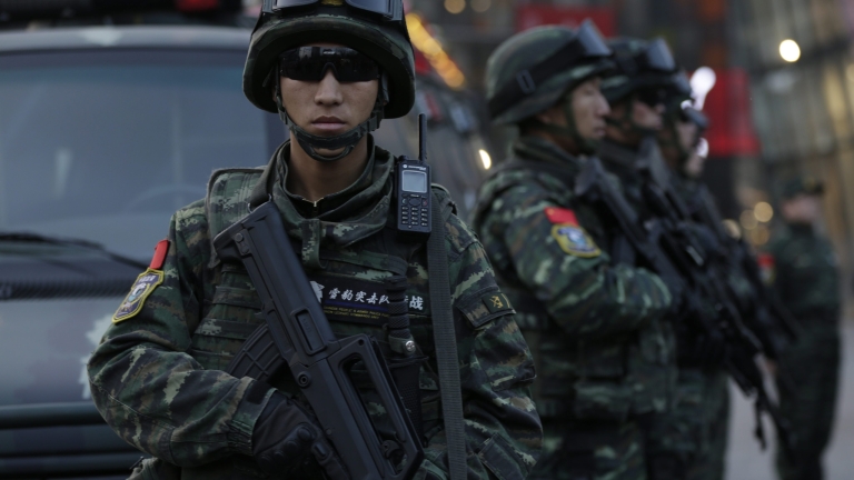 Пекин затегна мерките за сигурност заради заплахи срещу западняци