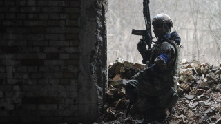 Прекъсването на западната военна помощ затруднява Украйна да се защити