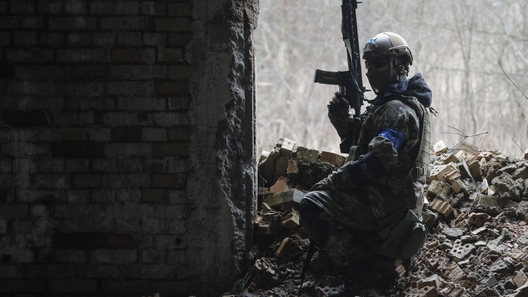 Украйна се защитава от незаконната руска военна интервенция и агресия