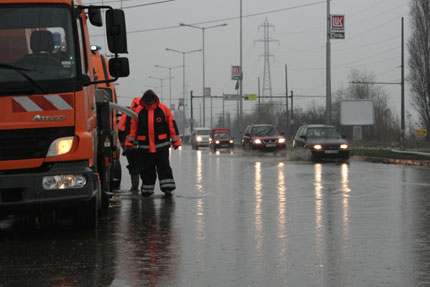 Македония предлага помощ на България за наводненията