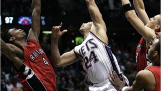 Джеферсън прати „мрежите” на 1/2-финал на Изток