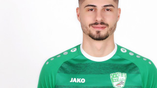 Румънският халф на Берое Ромарио Мойс е пред трансфер в