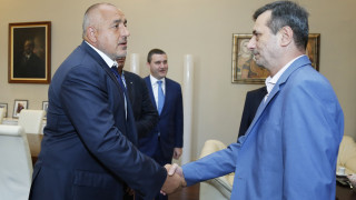 Спешна среща при Борисов за клас "прослужено време"