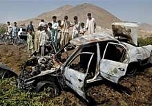 12 цивилни загинаха от крайпътна бомба в Афганистан