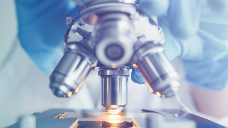 Учени от САЩ създадоха пластмаса, по-здрава от стомана. Къде ще се използва