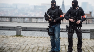 Полицейската хайка за белгийски военен беглец за когото се смята