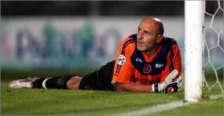 Кименти опериран, ще отсъства три месеца