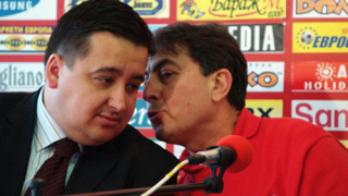 Силата на лудостта в червено