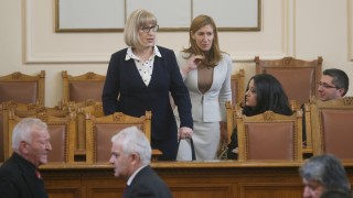 Ще си го получите закани се Драгомир Стойнев на герберите