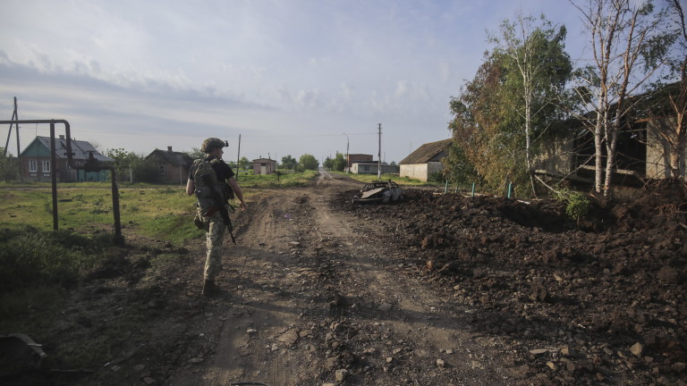 Украйна: Руските сили прилагат тактиката на "изпепелената земя" в Бахмут