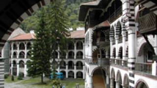 Рилската обител вече с иконна галерия