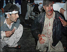 Кола-бомба уби четирима полицаи в Пакистан