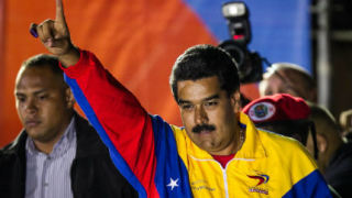 Мадуро иска извънредни правомощия за борба с „икономическия саботаж”