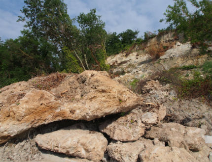 Ловешката прокуратура разследва смъртта на туристите край Крушунските водопади