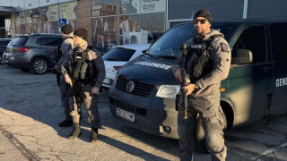 След снощните празненства екипи на дирекция Жандармерия помагат за опазване