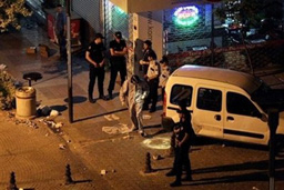 Самоделни бомби разтърсиха Истанбул