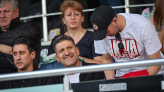 Михаил Александров и Иван Славов вече са подписали договори с