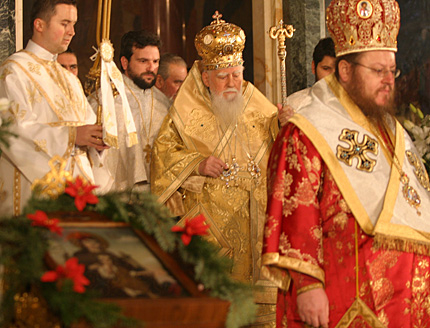 Максим: Зачитайте авторитета на Българската православна църква
