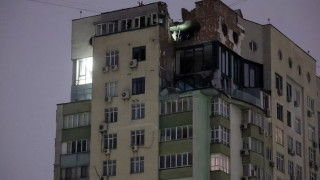 срещу украинската столица Киев съобщава Ройтерс Свален безпилотник предизвика пожар в