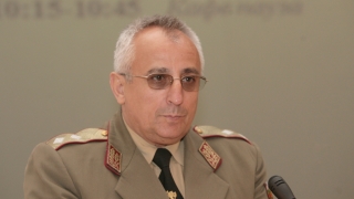 Началникът на отбраната ген Андрей Боцев отрече да има външна