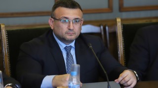 Около 400 човека участвали в действията при овладяване на бедствието