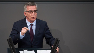 След бурен дебат Бундестагът гласува закон за разделените бежански семейства