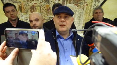 Смъртният грях да носиш каскет