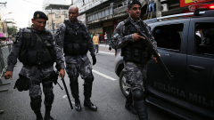 Арестуваха мъж, държал 17 души заложници в автобус в Рио де Жанейро