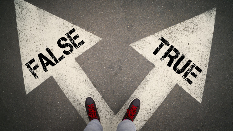 Светът в постистината явно се е ваксинирал... срещу истината