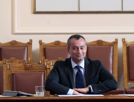ГЕРБ не пожела да изслуша Младенов за атентата и Хизбула в парламента