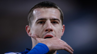 Нападателят на Левски Марин Петков продължава да генерира интерес