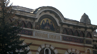 Кризисният щаб иска среща със Светия Синод